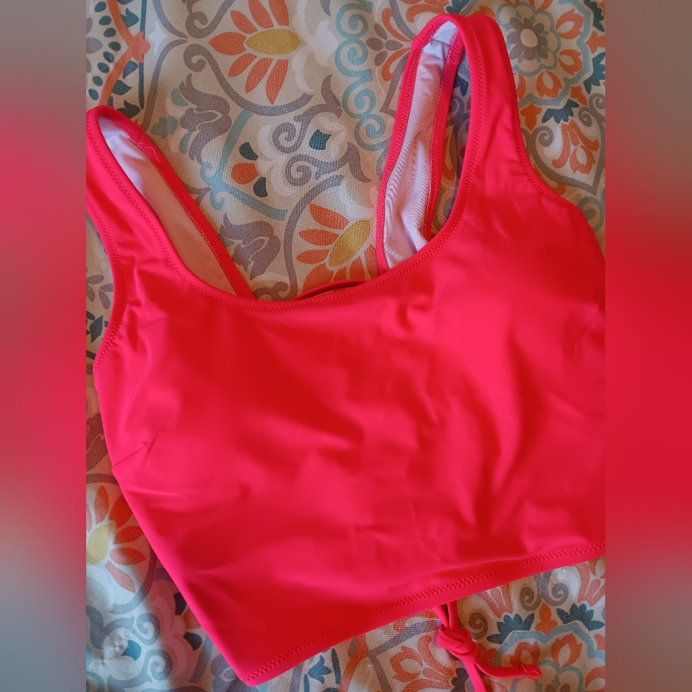 Chic Pink Bikini Top